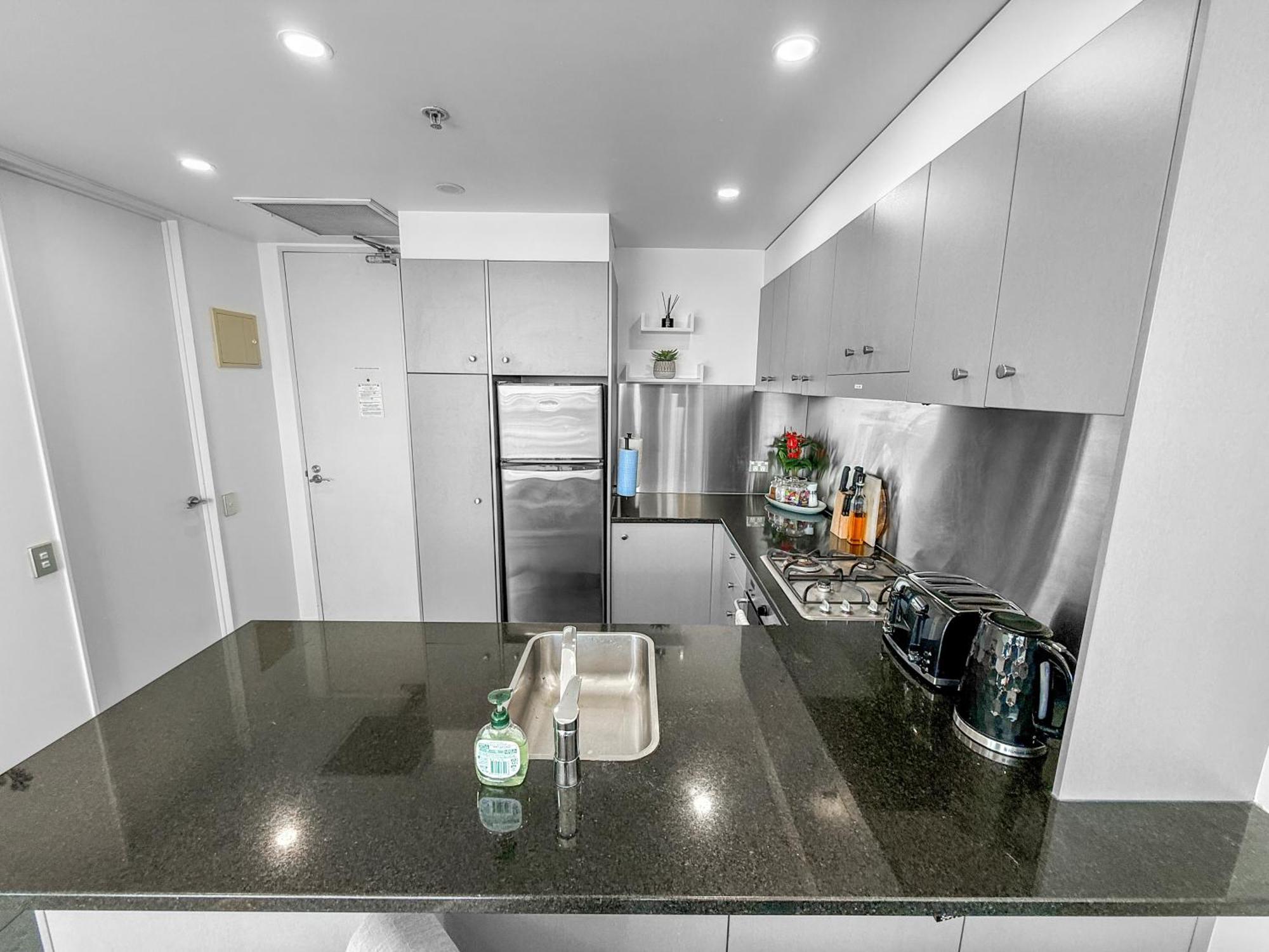 Le Mirage- Stylish, Central Apartment With Pools, Sauna, More Auckland Exterior photo